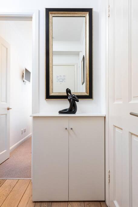 Chic Apartment - Fabulous Central Location In Zone 1 Londra Exterior foto